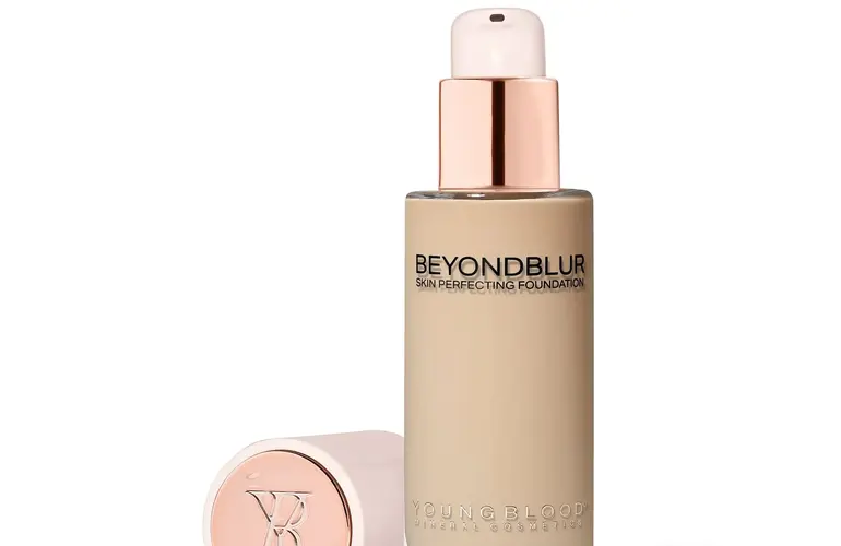 BEYONDBLUR™ SKIN PERFECTING FOUNDATION YOUNGBLOOD  -  Medium Neutral 2