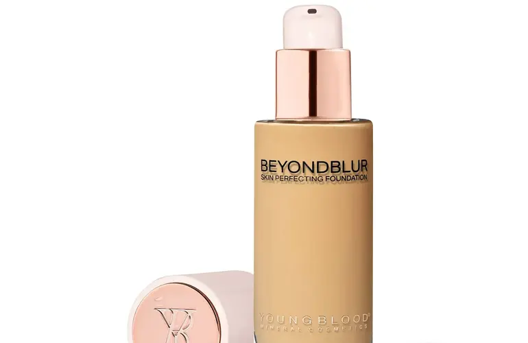 BEYONDBLUR™ SKIN PERFECTING FOUNDATION YOUNGBLOOD  -  Medium warm (3)