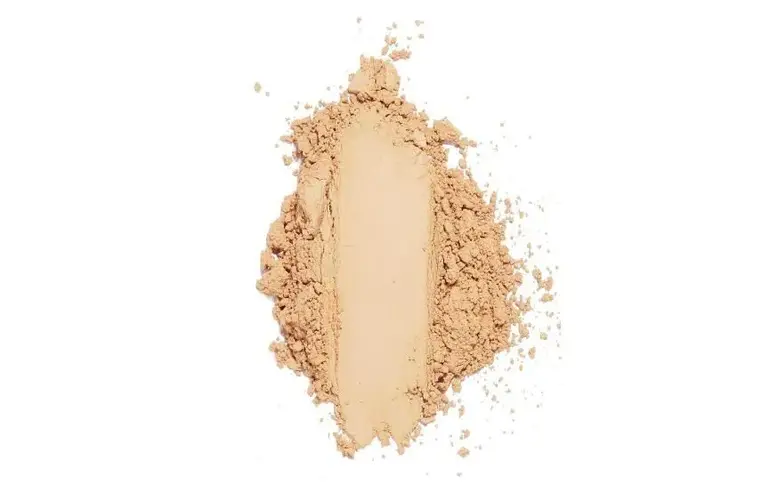 INERAL LOOSE FOUNDATION. Nutmeg