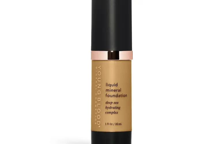 LIQUID MINERAL FOUNDATION YOUNGBLOOD  -  Suntan (koele ondertoon)