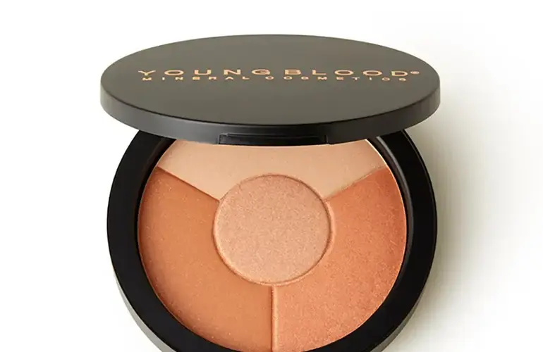 MINERAL RADIANCE - BRONZER YOUNGBLOOD