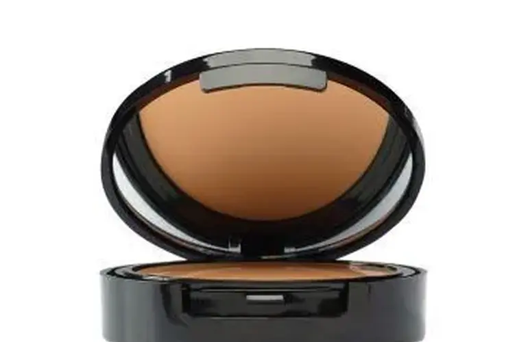 SATIN ELEGANCE COMPACT CREAM SPF 30 - MOCHA