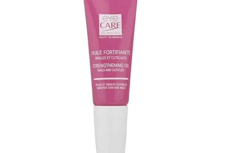 STRENGTHENING OIL NAILS & CUTICULES