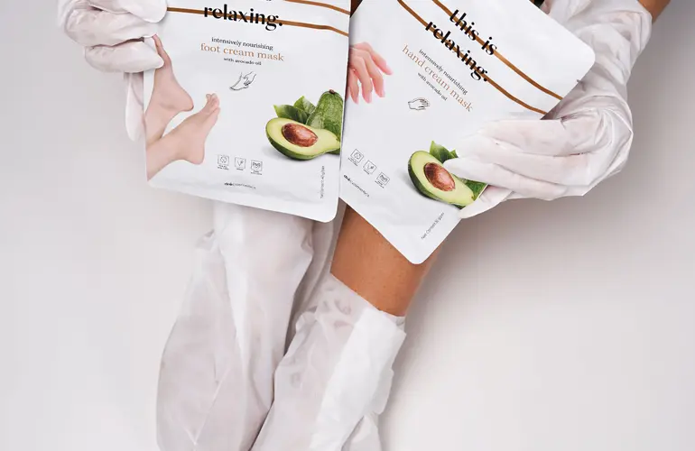 THIS IS RELAXING  -  FOOT CREAM MASK